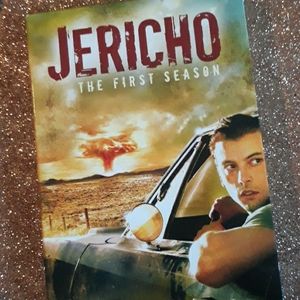 Jericho the first season DVD set like new conditio